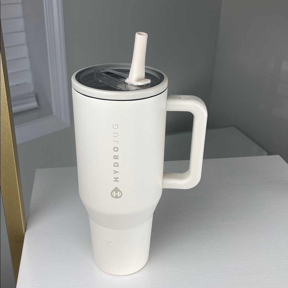 HydroJug Traveler 40oz Cream Insulated Tumbler w/ Handle